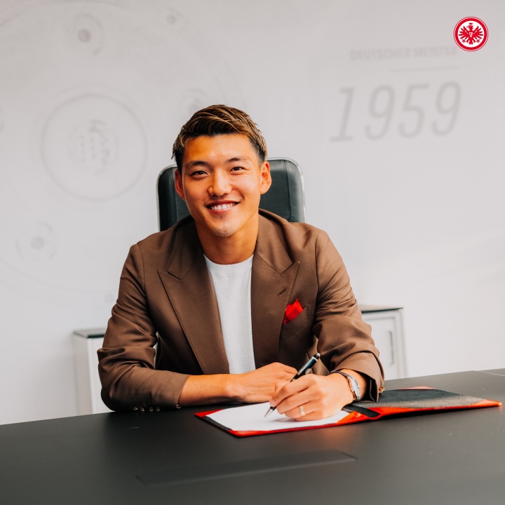 九游娱乐官方平台-森保一谈堂安律转会：他想更进一步 希望他为了成长迎难而上