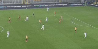 九游娱乐官方平台-【意甲】普利希奇双响，米兰连追3球3比2逆转莱切！