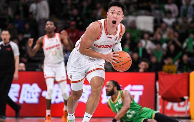 九游娱乐互动中心-CBA最新排名!上海狂胜北京杀回第2,黑马逼近前四,辽宁跌至第10