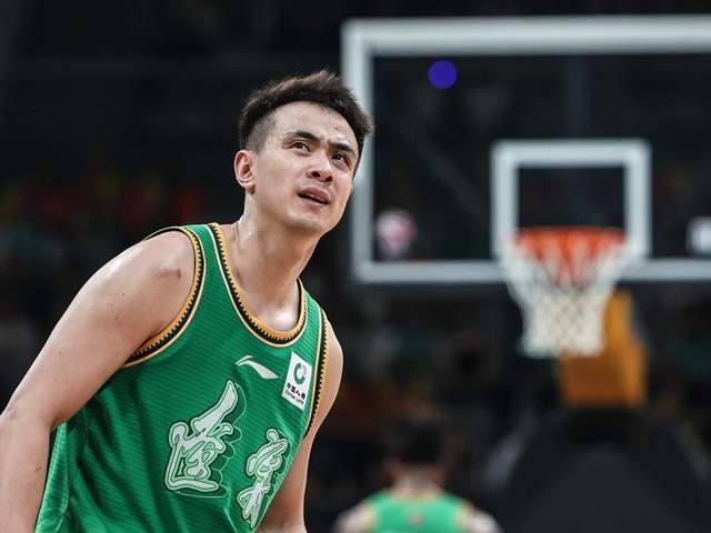 九游娱乐互动中心-CBA最新排名!上海狂胜北京杀回第2,黑马逼近前四,辽宁跌至第10